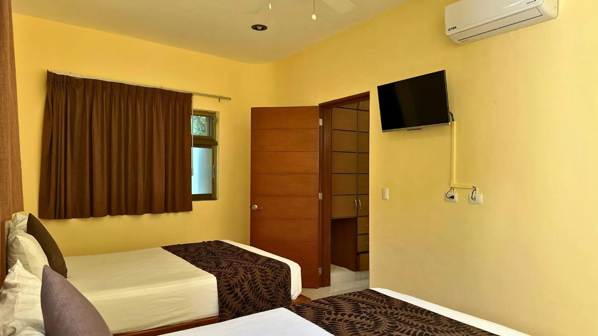 Hotel San Miguel Πλάγια Ντελ Κάρμεν 3*,  Μεξικό