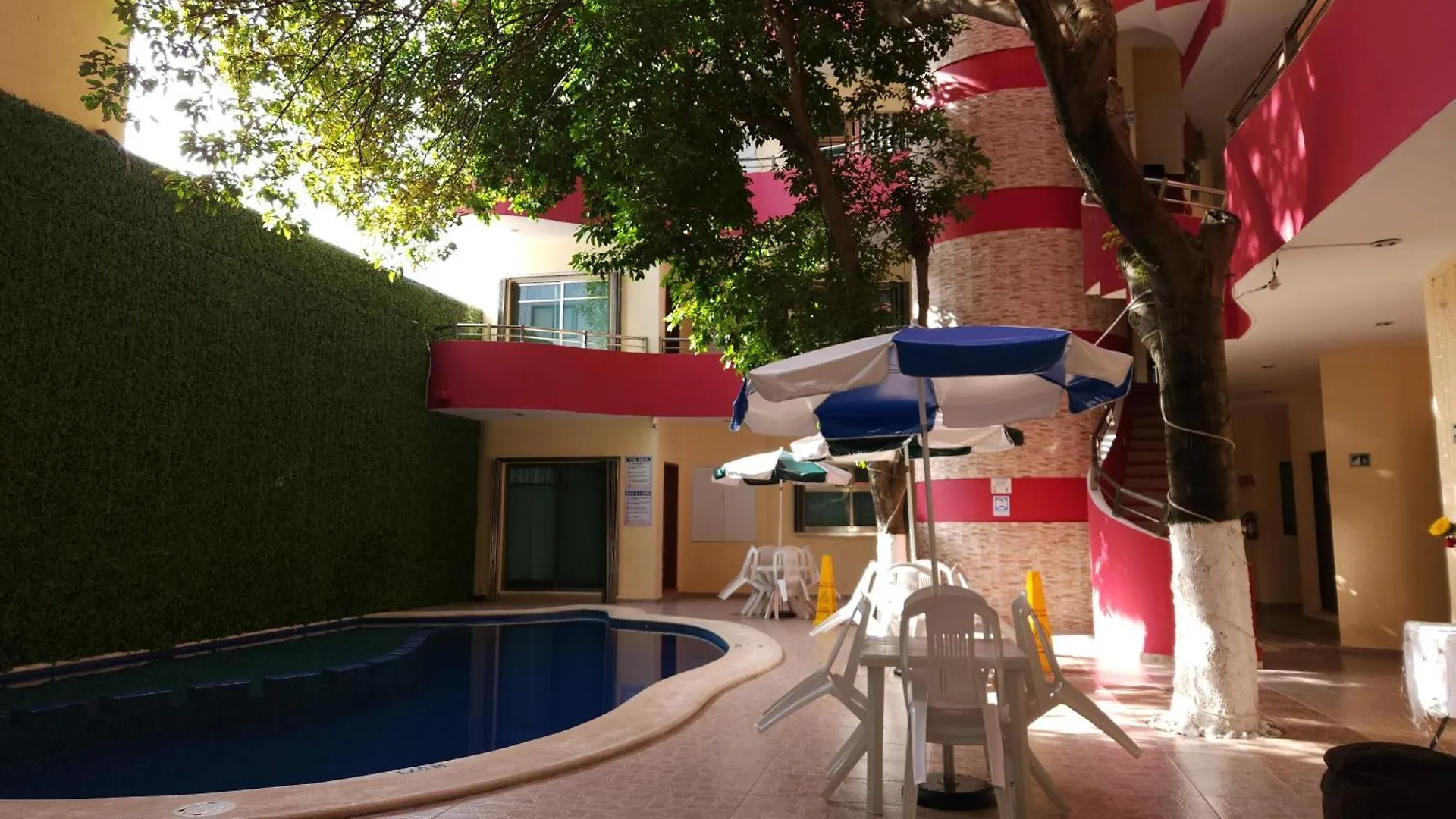 הקונטקטים של Hotel San Miguel Playa Del Carmen