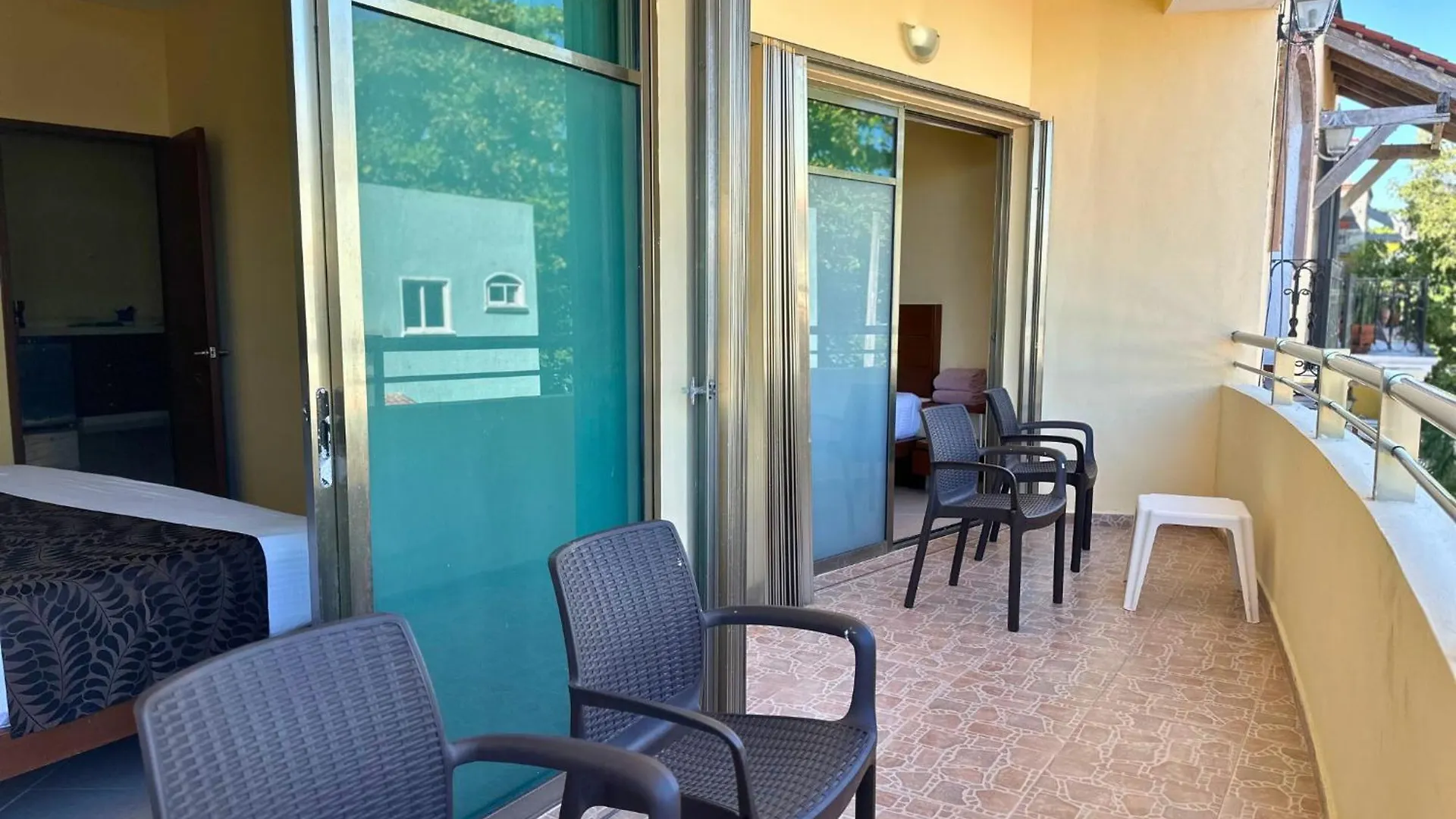 Hotel San Miguel פלאייה דל כרמן